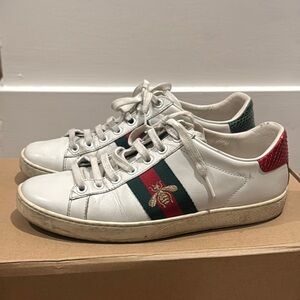 AUTH Gucci White Leather Sneakers with Bee Red & Green